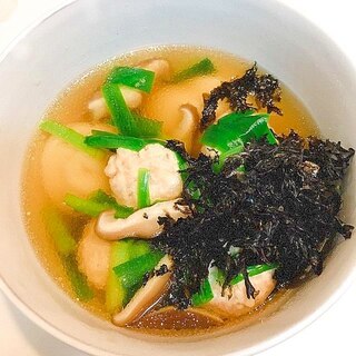 手間いらず♪椎茸とニラの鶏団子お雑煮